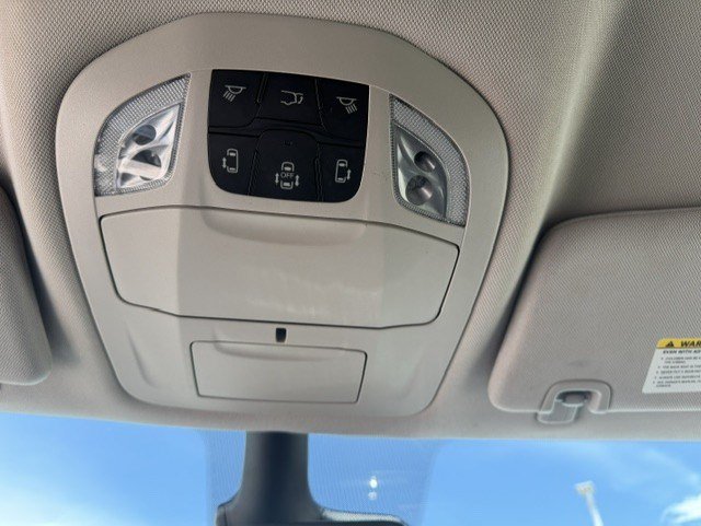 Used 2023 Chrysler Voyager LX FWD image 18