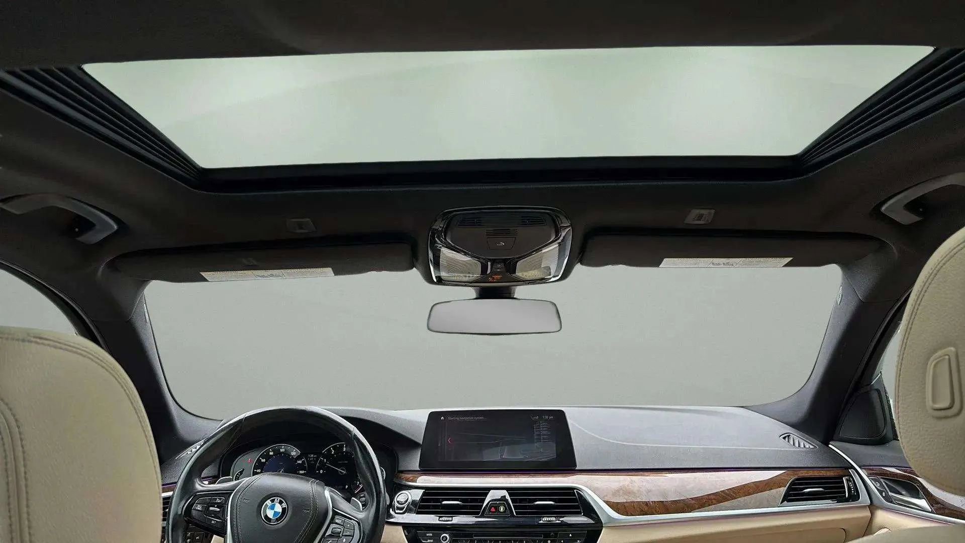 Used 2019 BMW 530i w/ Convenience Package image 31