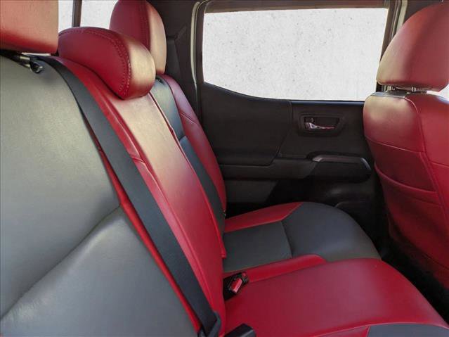 Used 2021 Toyota Tacoma TRD Sport image 18