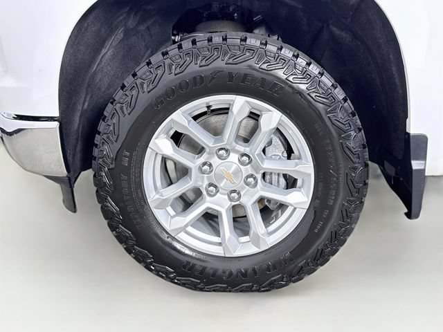 Used 2024 Chevrolet Silverado 1500 W/T w/ WT Value Package AWD/4WD image 30