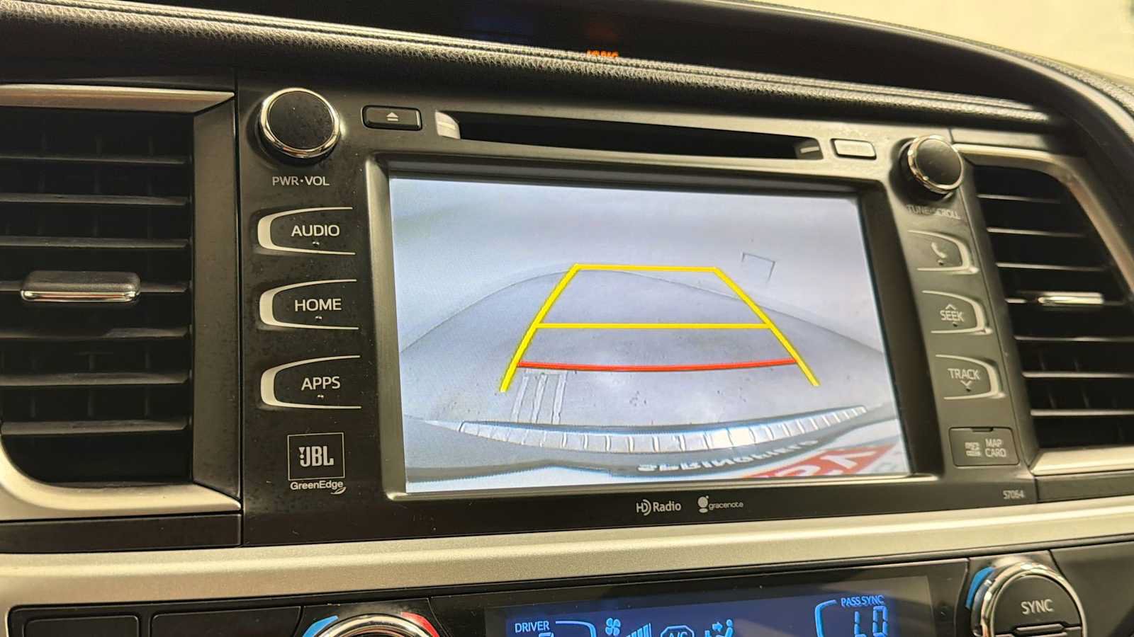 Used 2014 Toyota Highlander Limited FWD image 19