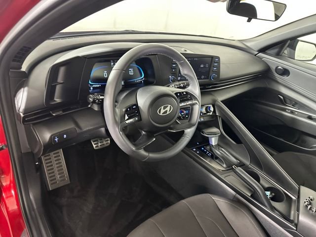 Certified 2025 Hyundai Elantra Sport image 13