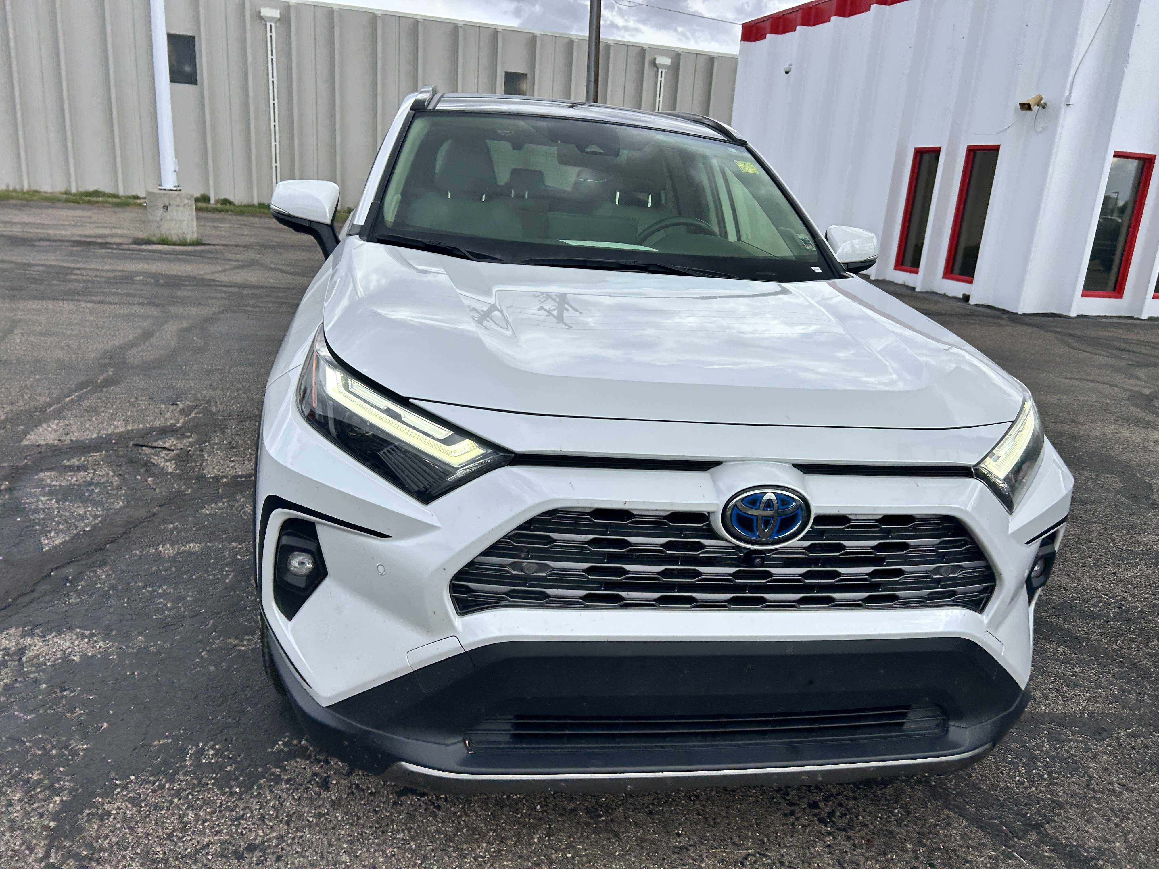 Used 2023 Toyota RAV4 Limited AWD/4WD image 8