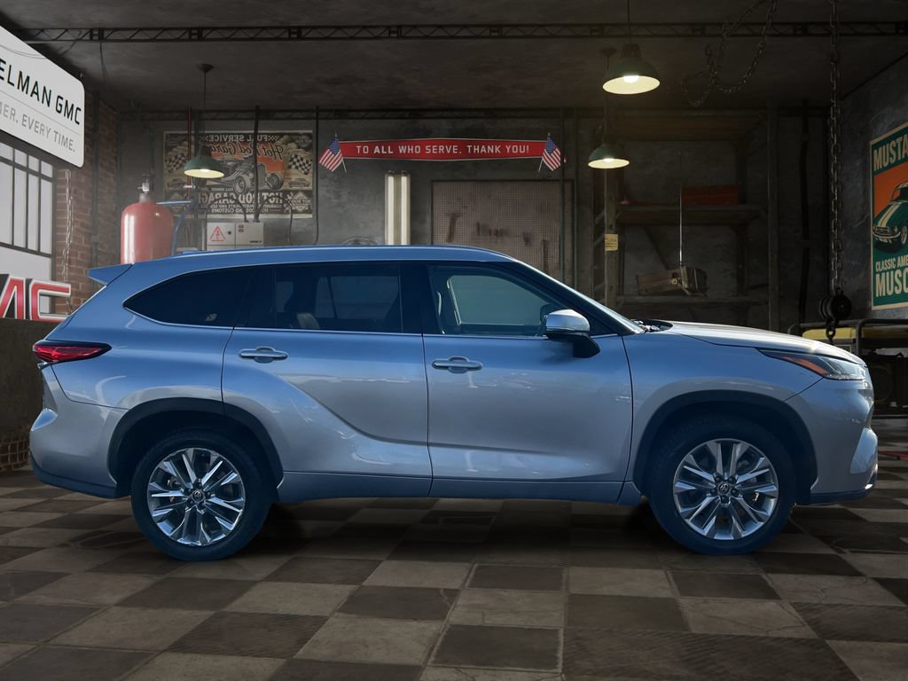 Used 2020 Toyota Highlander Limited FWD image 8