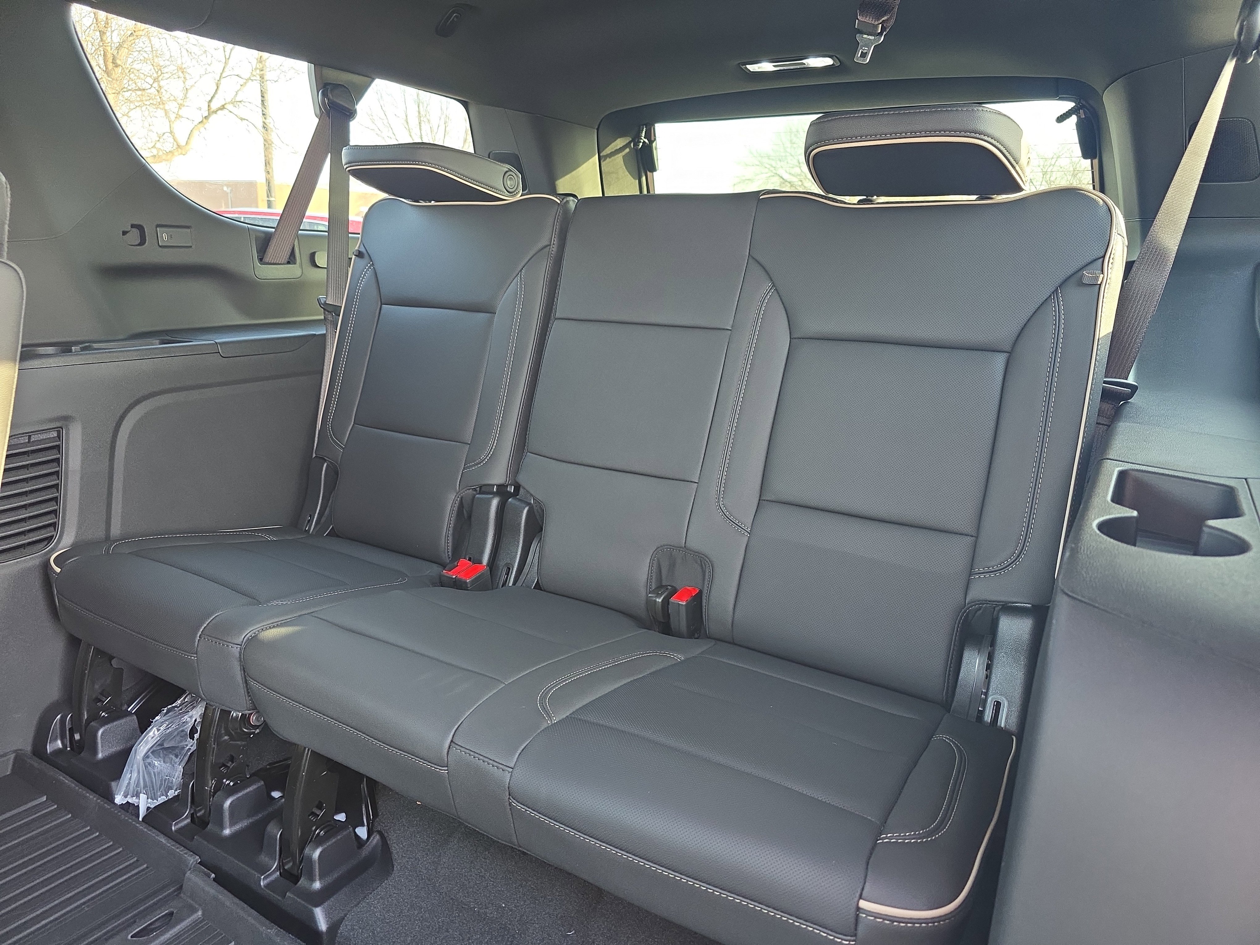 New 2026 GMC Yukon XL Elevation w/ LPO, Floor Liner Package image 21