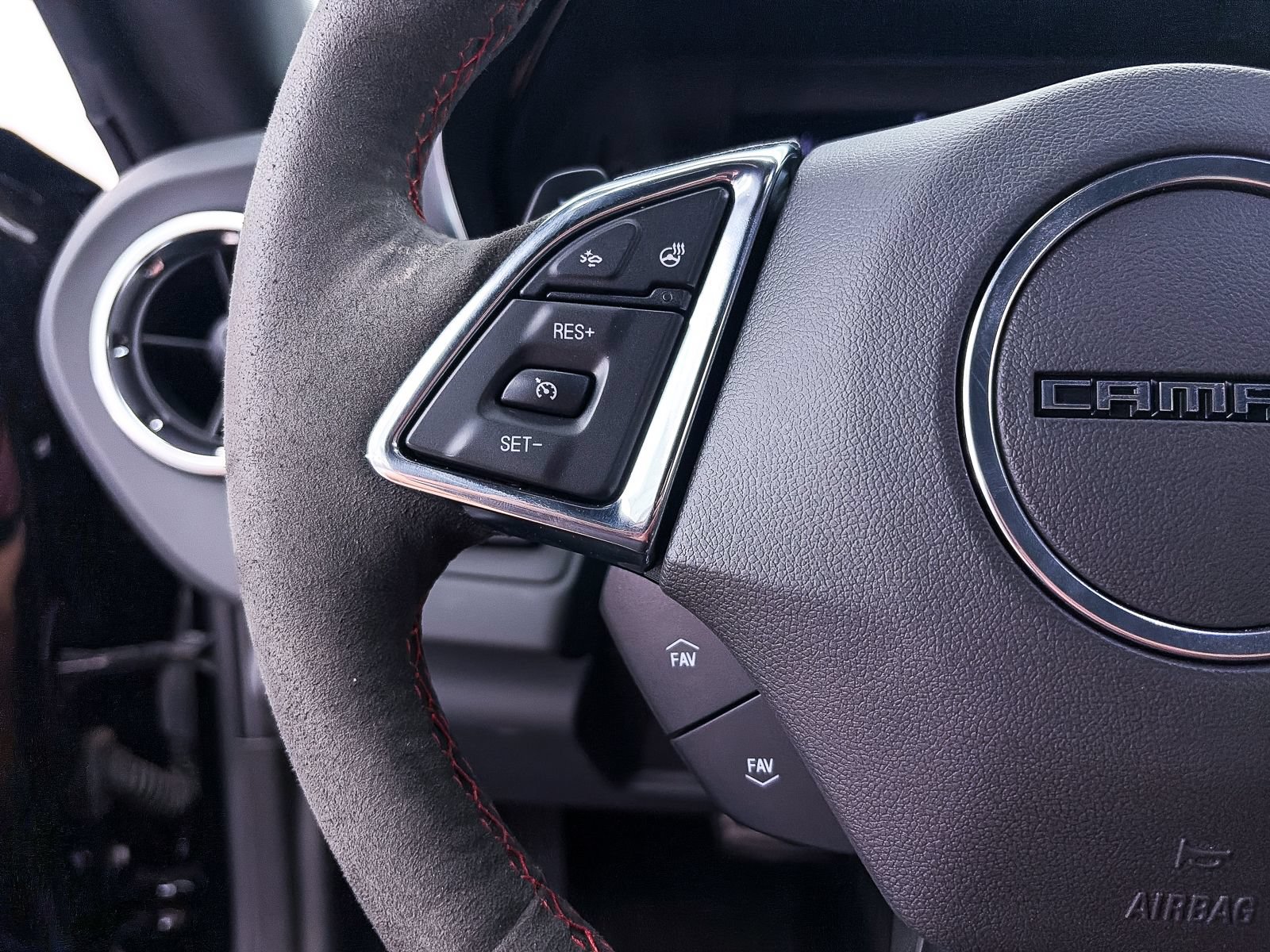 Used 2023 Chevrolet Camaro ZL1 RWD image 31