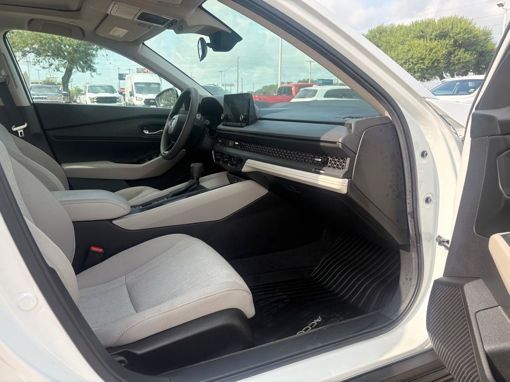 Used 2024 Honda Accord EX image 13