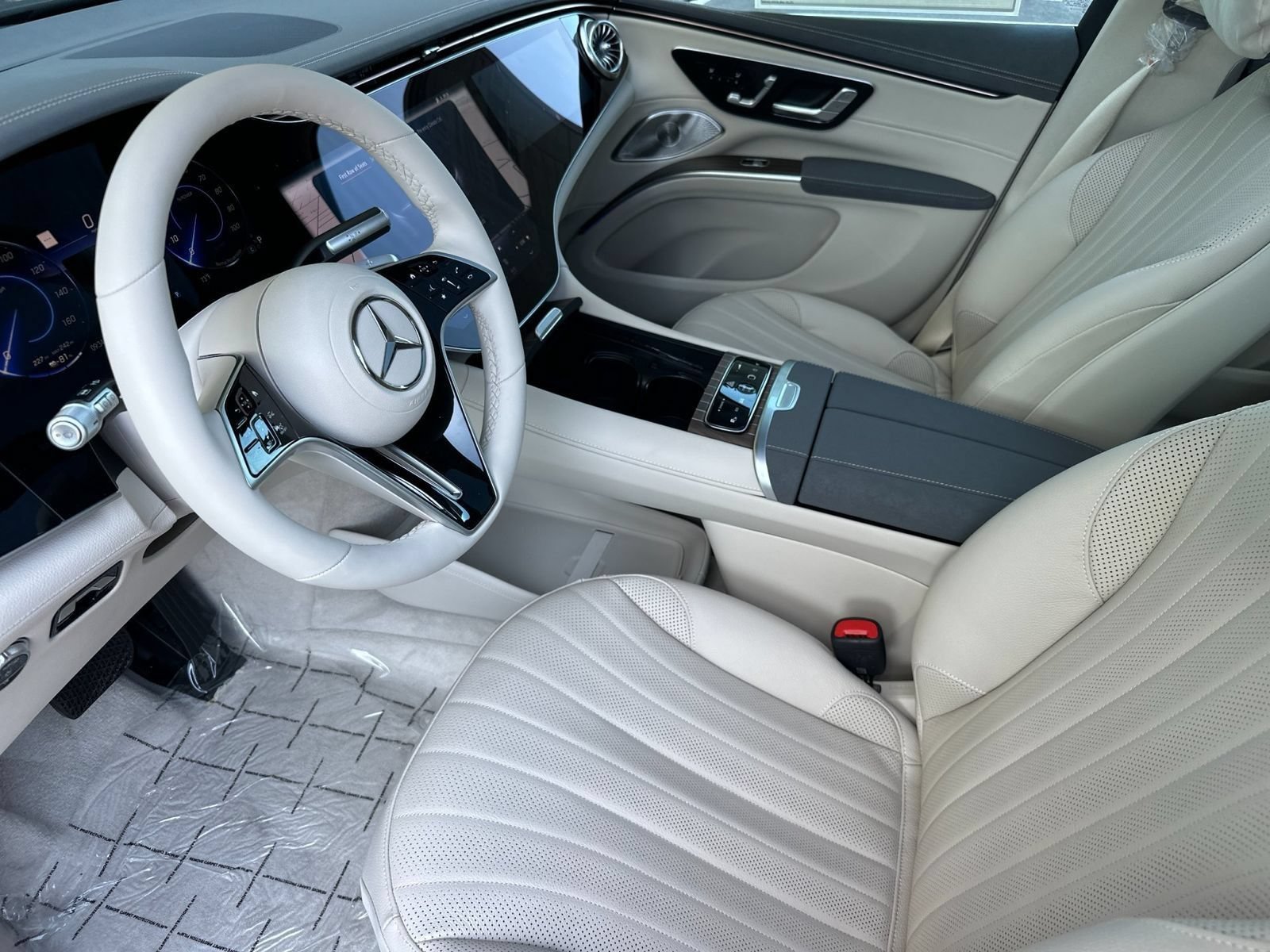 New 2026 Mercedes-Benz EQS 400 4MATIC SUV image 10