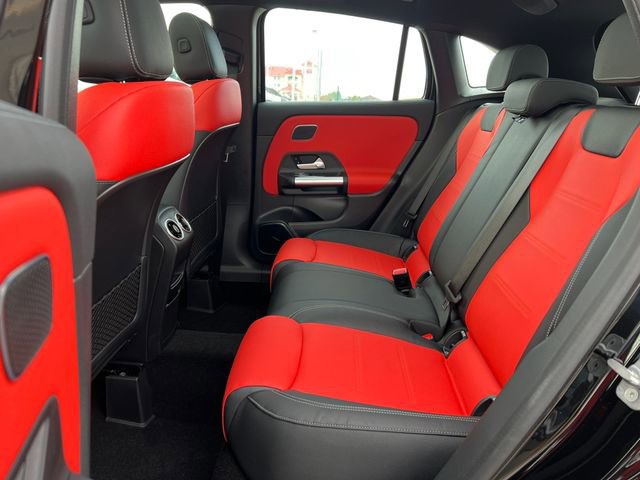 New 2025 Mercedes-Benz GLA 35 AMG 4MATIC image 6