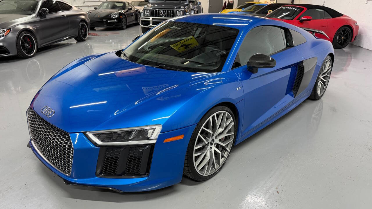 Used 2017 Audi R8 V10 plus w/ Full Leather Package image 37