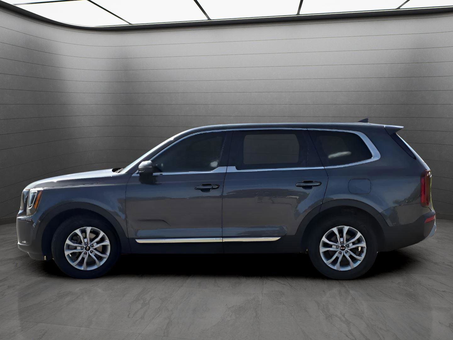 Used 2021 Kia Telluride LX image 2