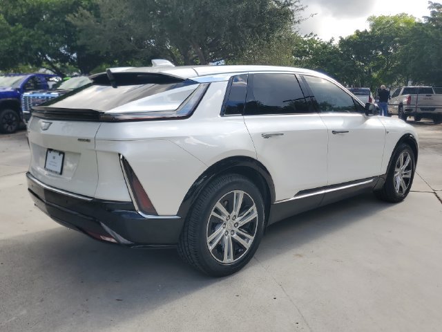 Used 2024 Cadillac Lyriq Tech RWD image 4