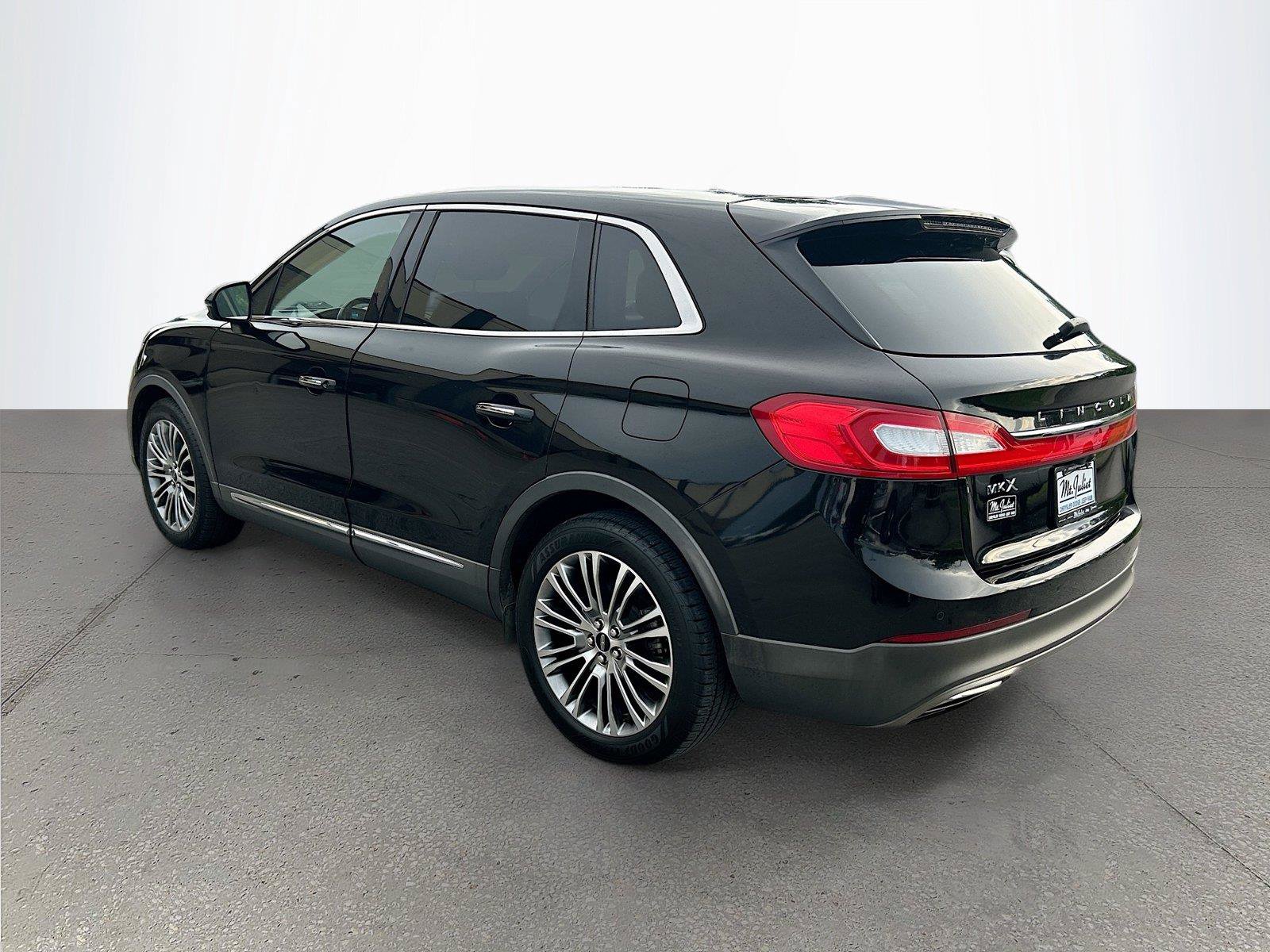Used 2017 Lincoln MKX Reserve w/ Lincoln MKX Climate Package FWD image 6