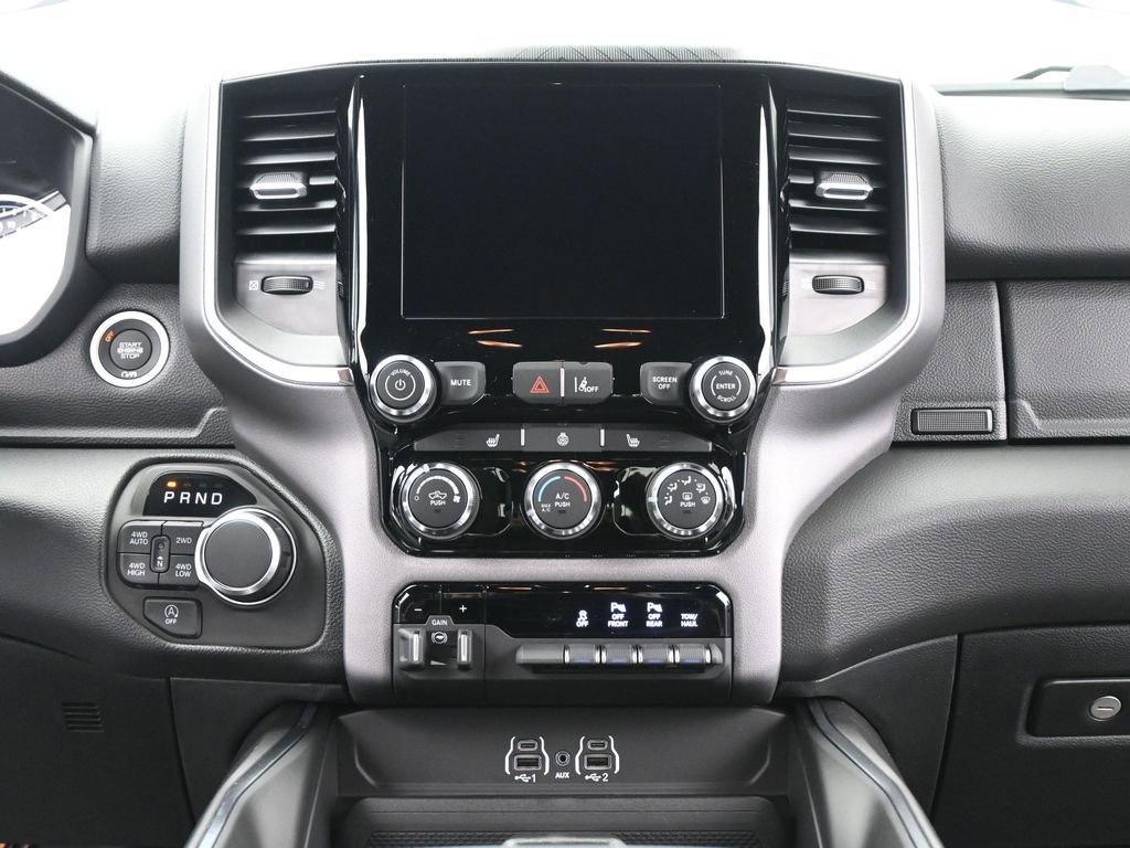 New 2026 RAM 1500 4x4 Crew Cab image 28
