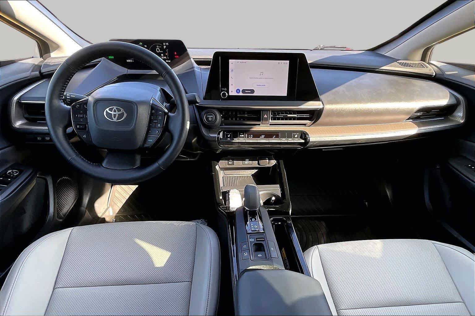 Certified 2026 Toyota Prius XLE FWD image 15