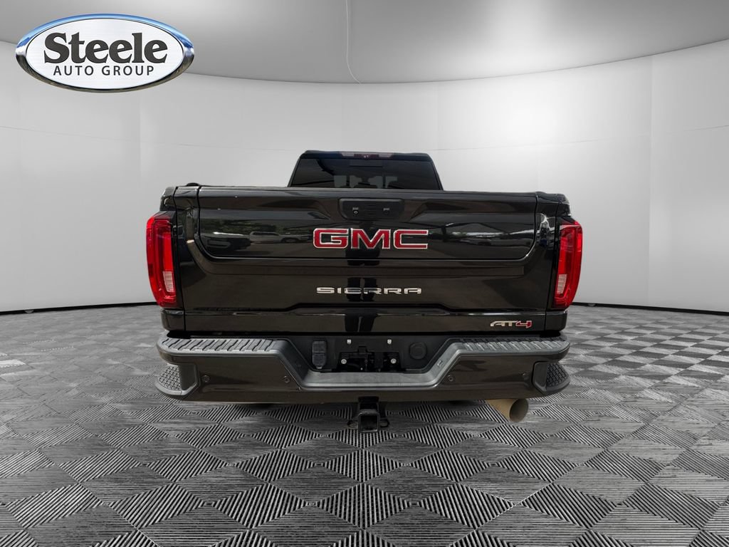 Used 2020 GMC Sierra 2500 AT4 w/ AT4 Premium Package AWD/4WD image 4