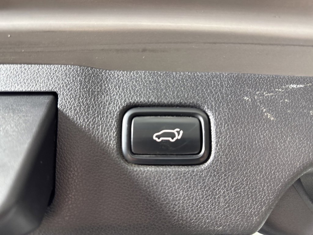 Used 2017 Kia Sorento SX image 37