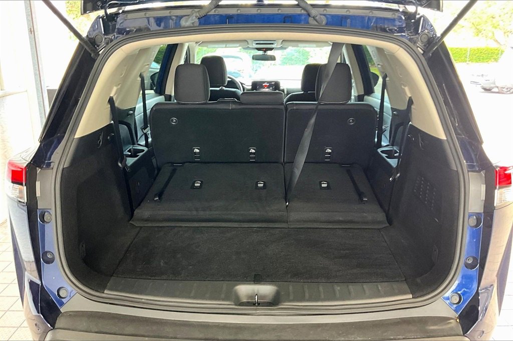 Used 2024 Nissan Pathfinder SV image 22