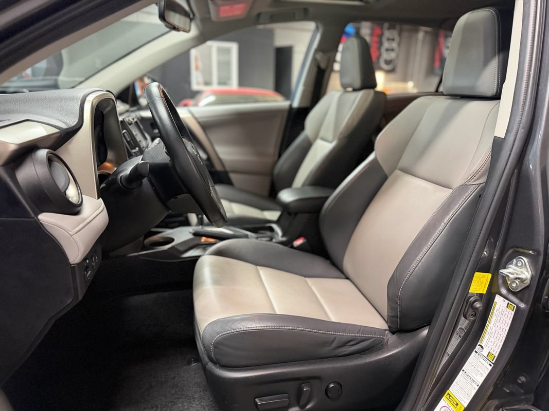 Used 2013 Toyota RAV4 Limited AWD/4WD image 15