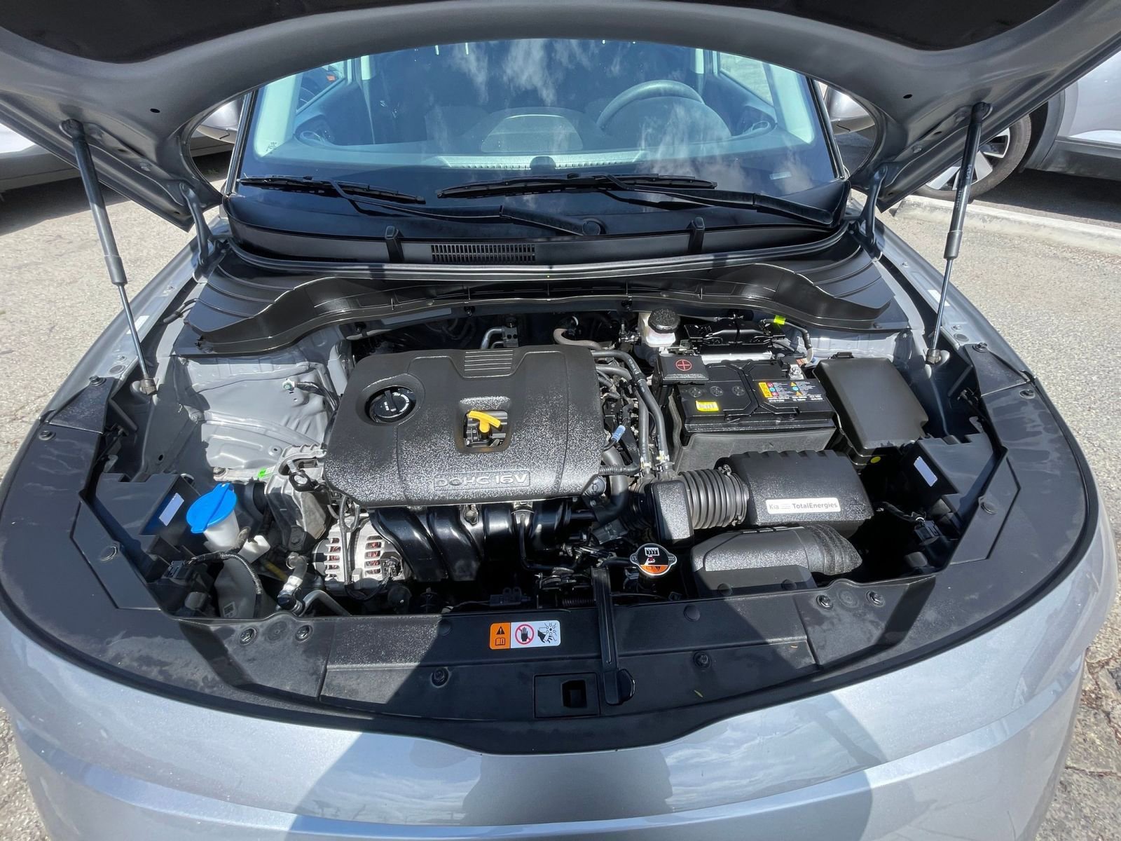 Used 2025 Kia Soul LX w/ LX Technology Package FWD image 32