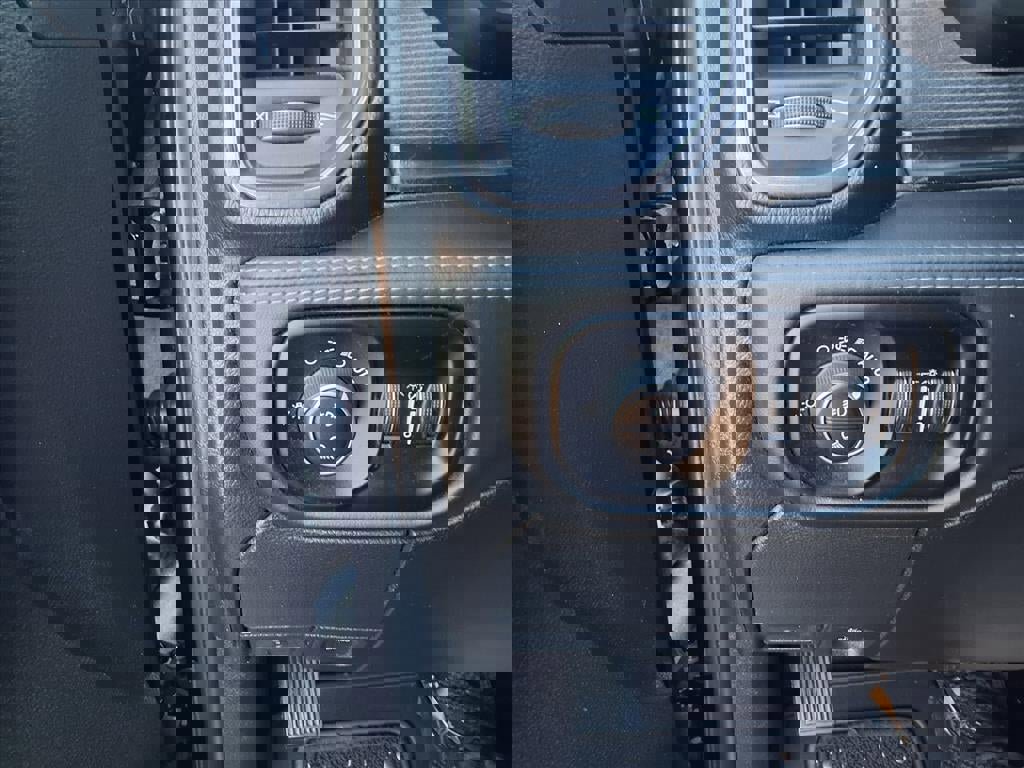 Used 2024 RAM 3500 Limited image 22