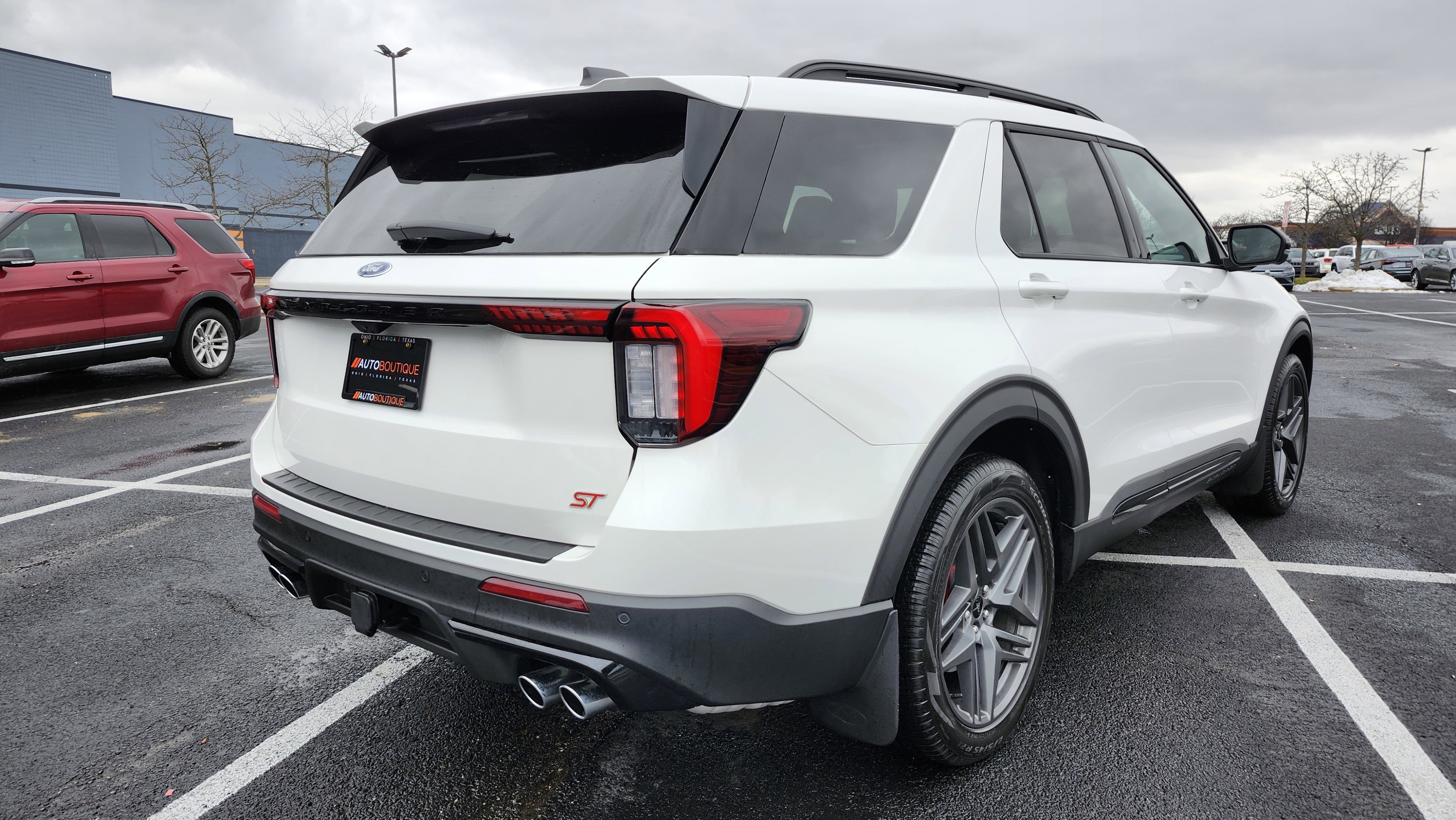 Used 2025 Ford Explorer ST w/ Sun And Sound Package image 20