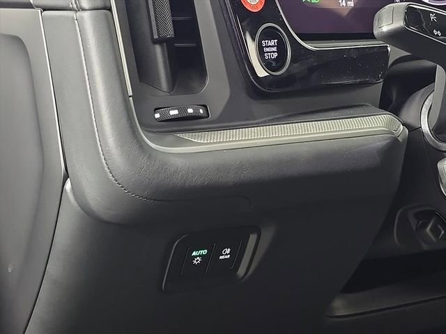 Certified 2026 Porsche Cayenne E-Hybrid image 18