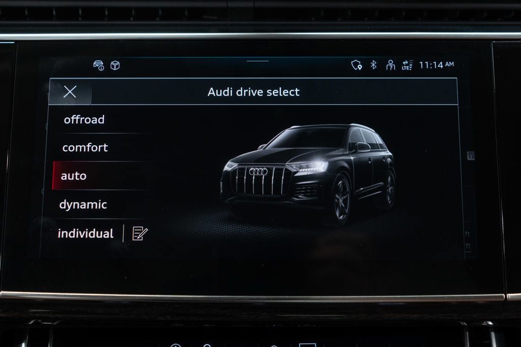 Used 2023 Audi Q7 2.0T Premium w/ Convenience Package AWD/4WD image 30