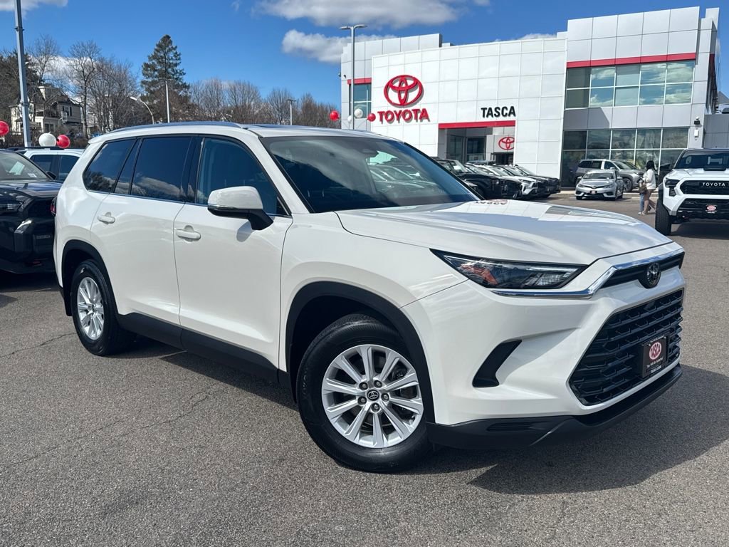 Used 2024 Toyota Grand Highlander XLE 360° Tour