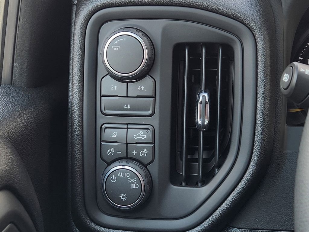 New 2026 Chevrolet Silverado 2500 Custom w/ Custom Value Package AWD/4WD image 22