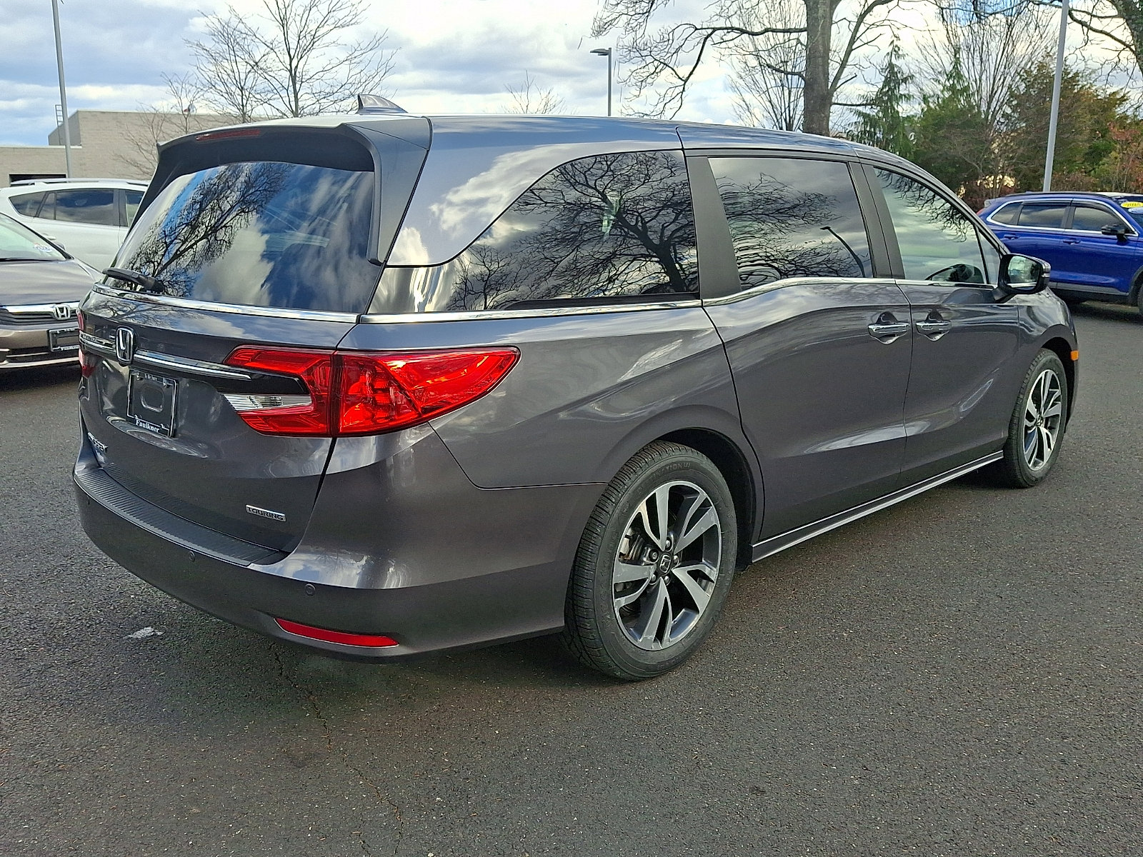 Certified 2024 Honda Odyssey Touring image 6
