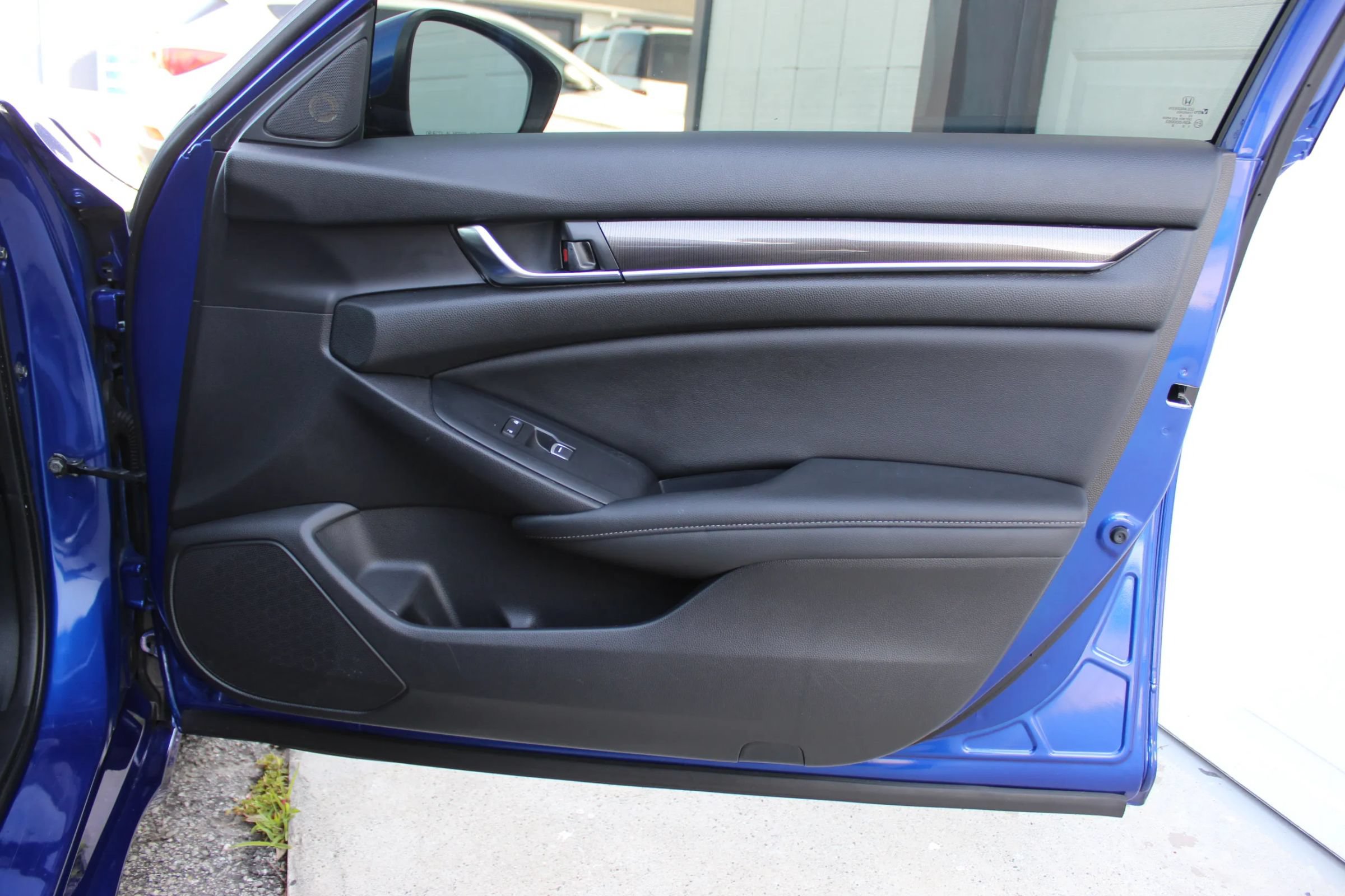 Used 2020 Honda Accord Sport image 24