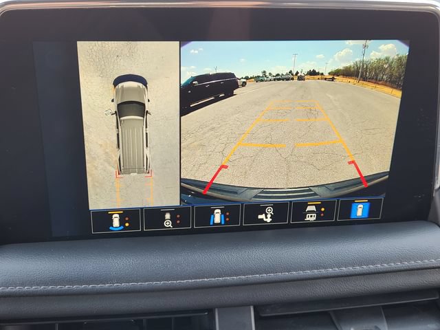 Used 2022 Chevrolet Tahoe Z71 w/ Luxury Package AWD/4WD image 18