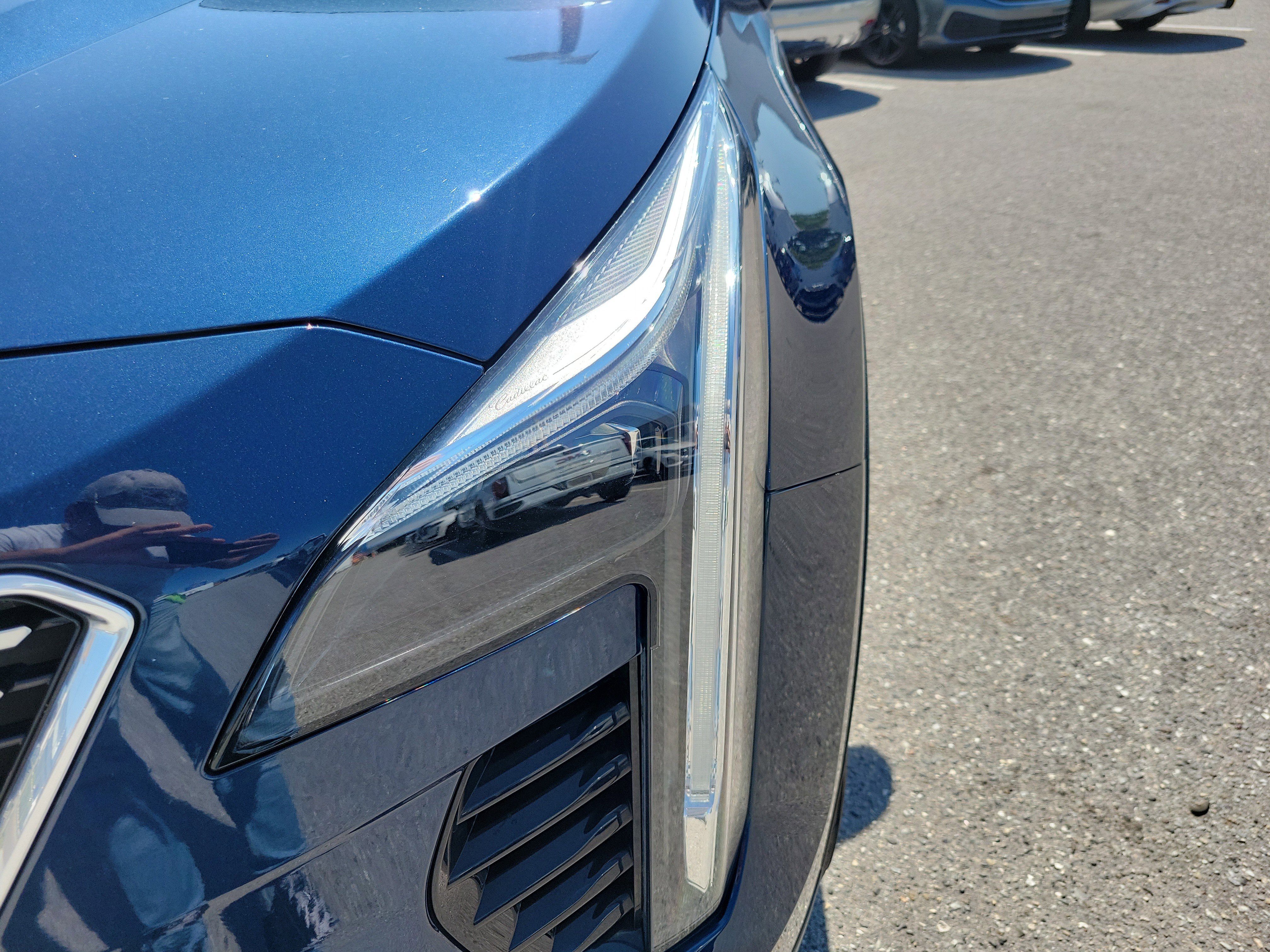 Certified 2022 Cadillac XT4 Premium Luxury w/ Technology Package image 9