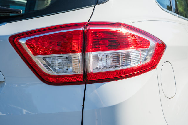 Used 2017 Ford C-MAX Energi Titanium FWD image 8