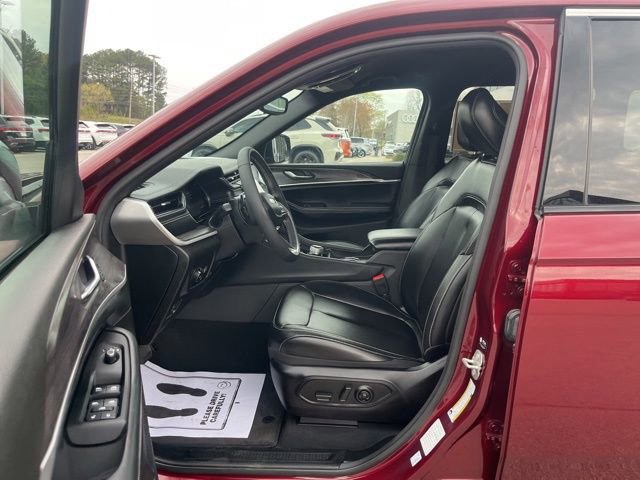 Used 2024 Jeep Grand Cherokee Limited image 28