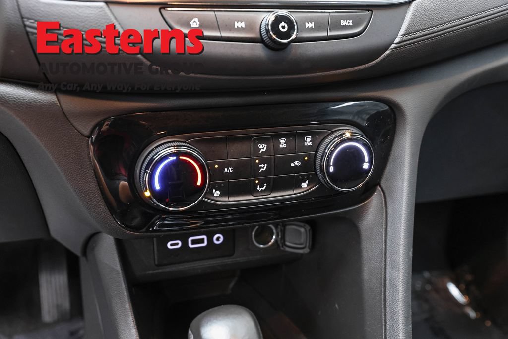 Used 2023 Buick Encore GX Preferred w/ Cold Weather Comfort Package FWD image 19