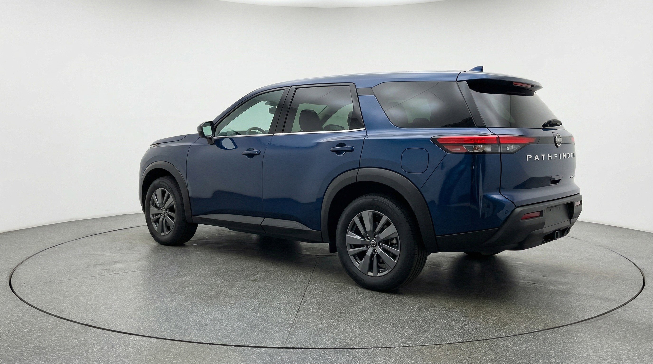 Used 2025 Nissan Pathfinder SV FWD image 6