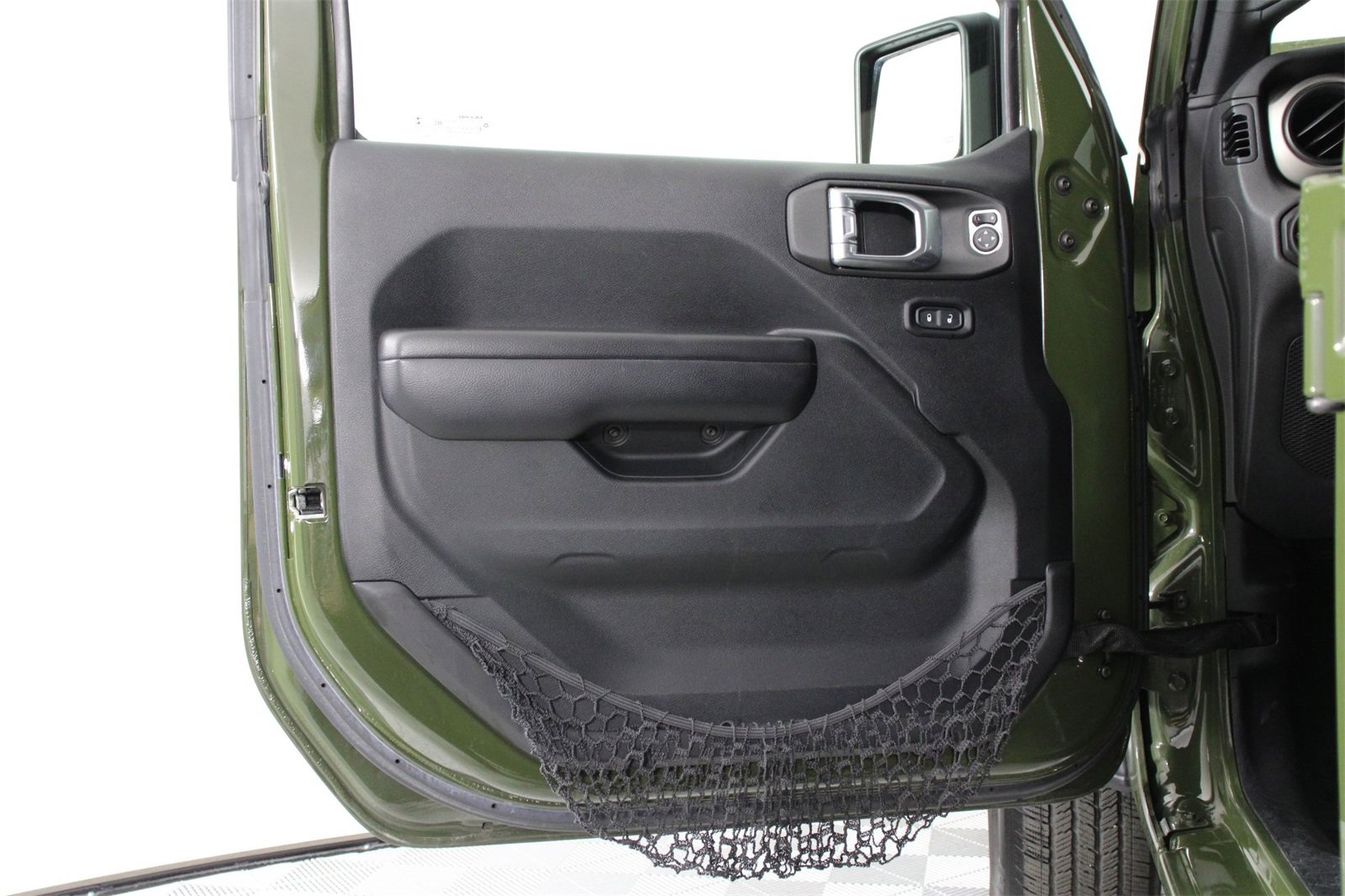 Used 2021 Jeep Wrangler Unlimited Sport image 17