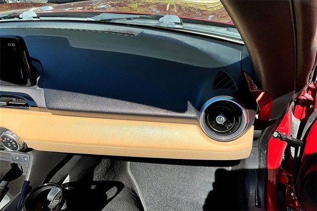 Used 2019 MAZDA MX-5 Miata RF Grand Touring image 20