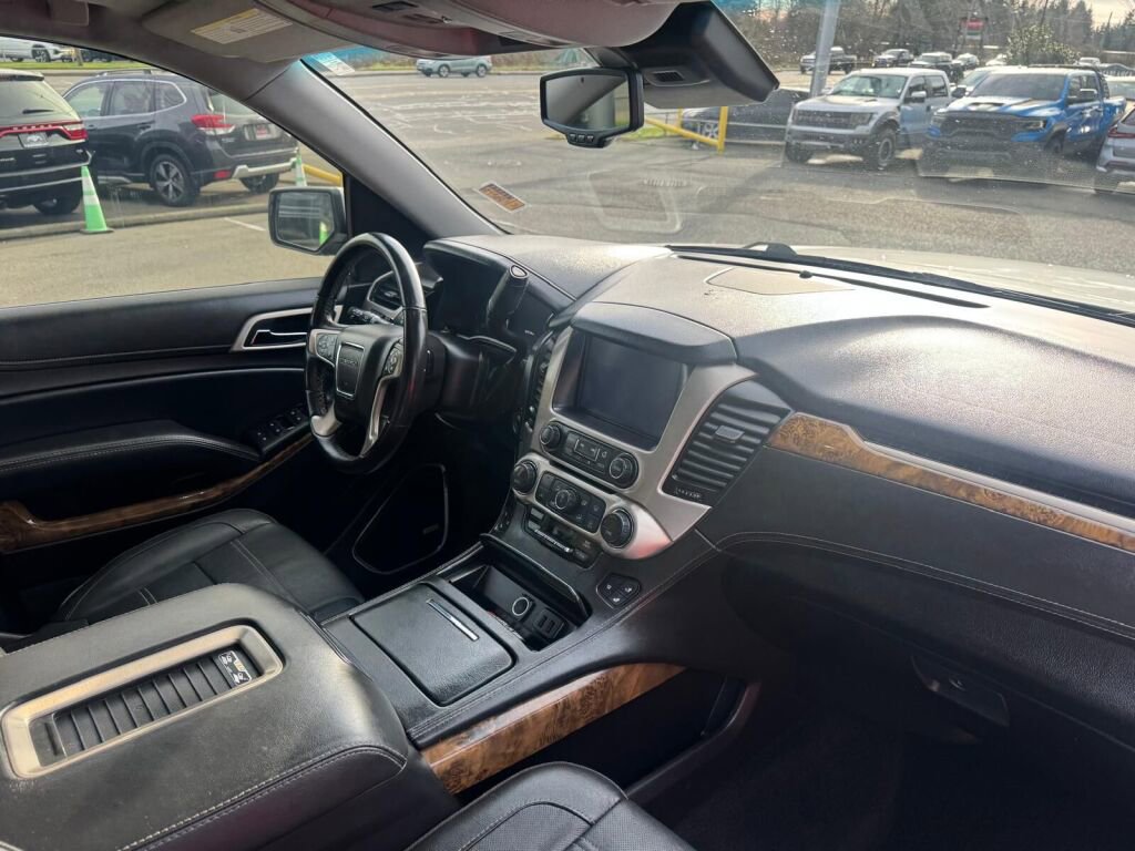 Used 2016 GMC Yukon Denali w/ Open Road Package image 14