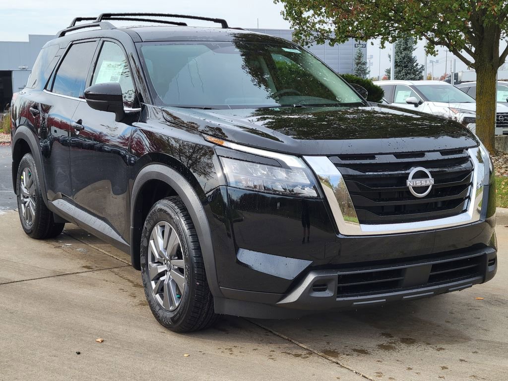 New 2025 Nissan Pathfinder SV
