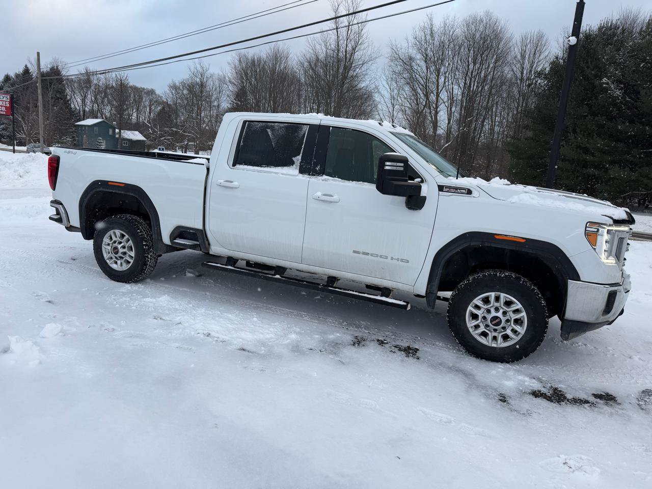 Used 2022 GMC Sierra 2500 SLE w/ SLE Convenience Package image 4