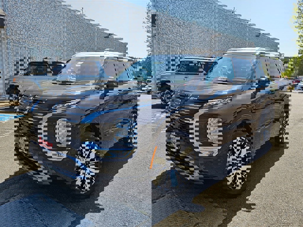 New 2025 Mitsubishi Outlander AWD