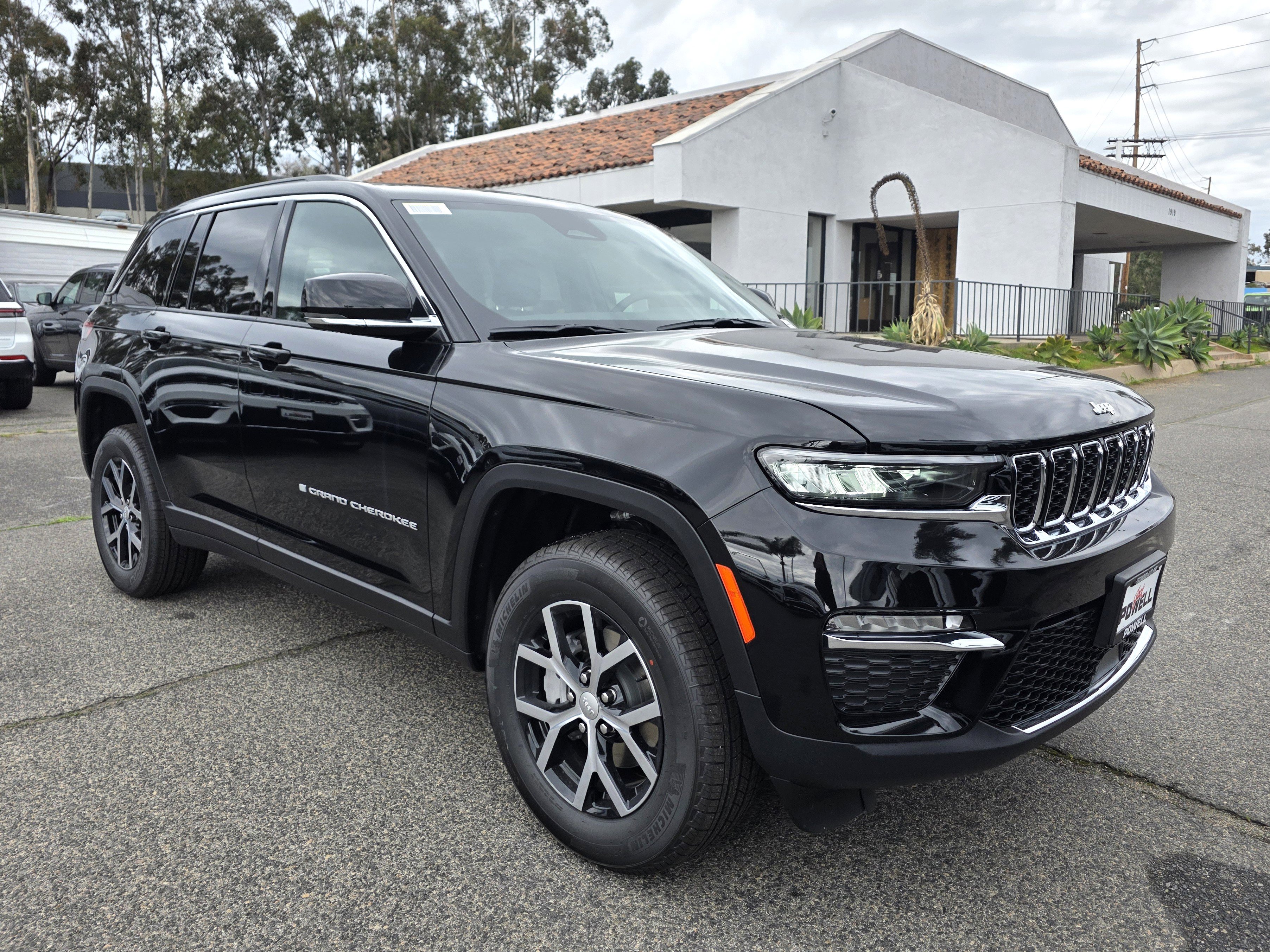 New 2025 Jeep Grand Cherokee Limited image 6