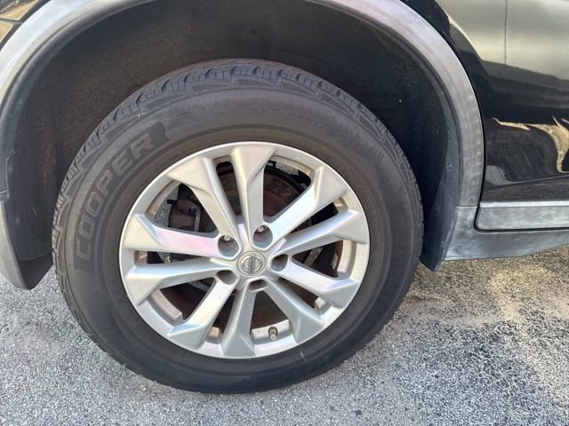 Used 2016 Nissan Rogue SV FWD image 10