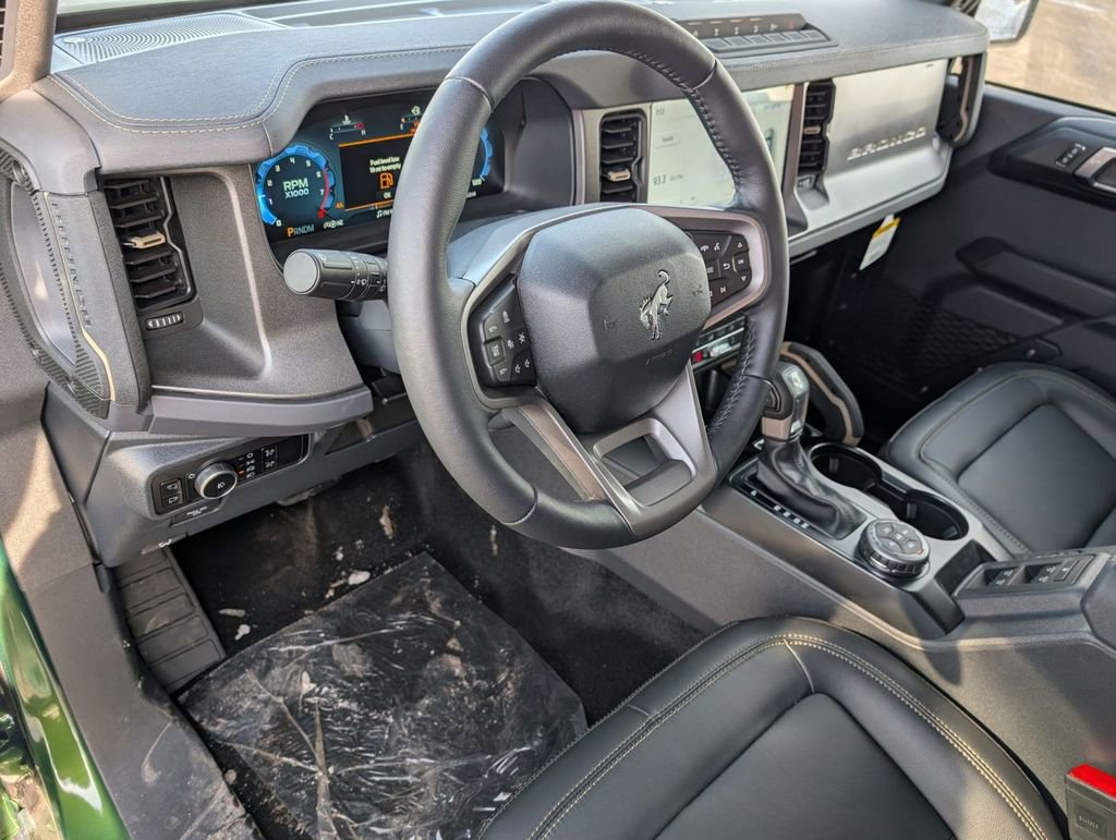New 2025 Ford Bronco Badlands image 18