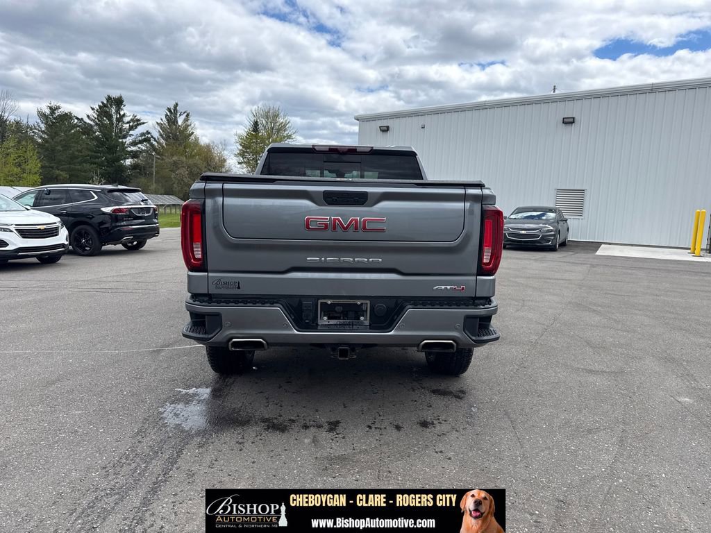 Used 2021 GMC Sierra 1500 AT4 w/ AT4 Value Package AWD/4WD image 4