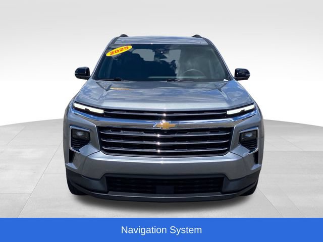 Certified 2025 Chevrolet Traverse LT w/ Driver Confidence Package AWD/4WD image 2