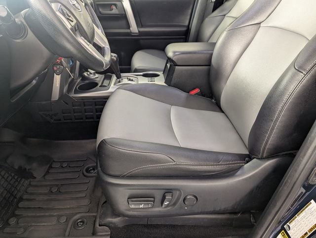 Used 2017 Toyota 4Runner SR5 Premium image 12